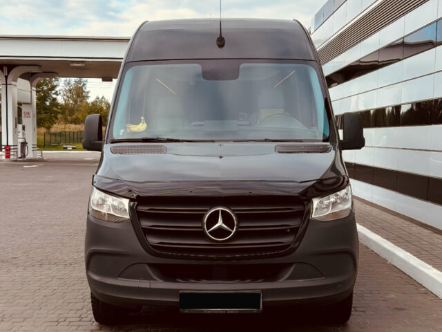 Серый Мерседес Sprinter, объемом двигателя 2.14 л и пробегом 350 тыс. км за 60000 $, фото 1 на Automoto.ua