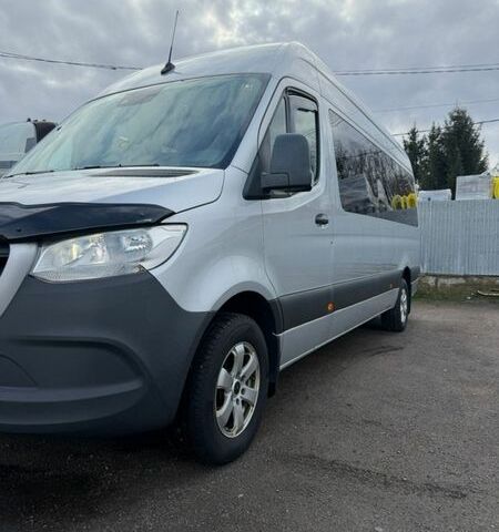 Серый Мерседес Sprinter, объемом двигателя 2.2 л и пробегом 325 тыс. км за 31900 $, фото 1 на Automoto.ua