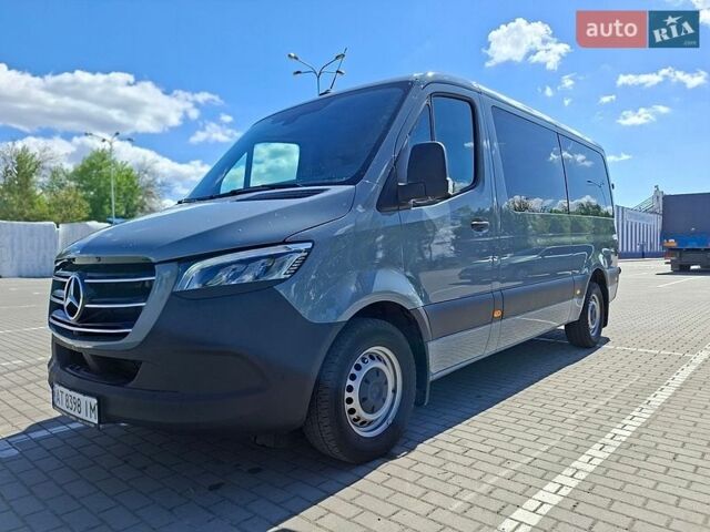 Серый Мерседес Sprinter, объемом двигателя 1.95 л и пробегом 135 тыс. км за 31900 $, фото 1 на Automoto.ua