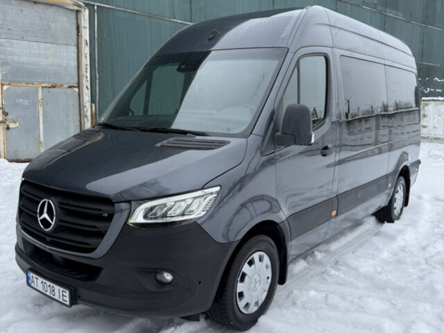 Серый Мерседес Sprinter, объемом двигателя 1.9 л и пробегом 23 тыс. км за 51044 $, фото 1 на Automoto.ua