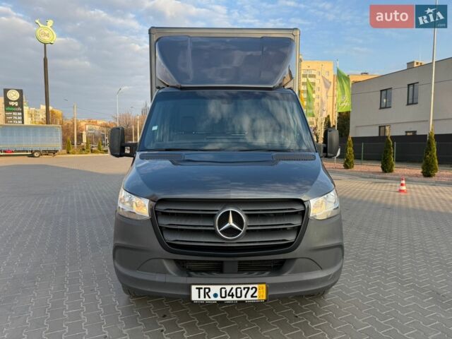 Серый Мерседес Sprinter, объемом двигателя 0 л и пробегом 240 тыс. км за 33000 $, фото 1 на Automoto.ua