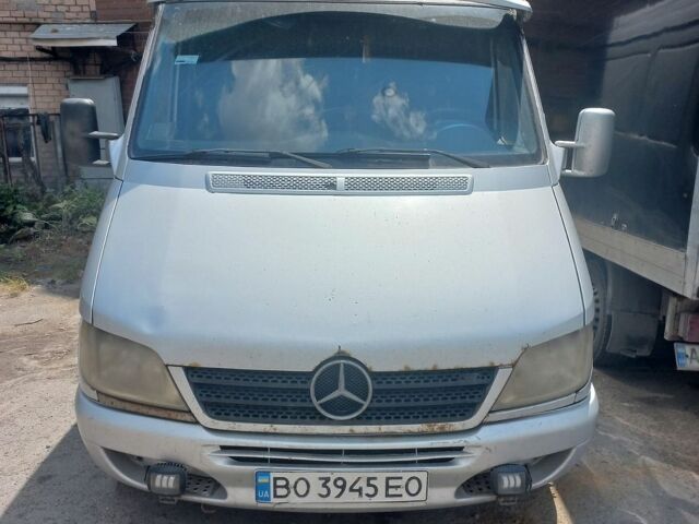 Серый Мерседес Sprinter, объемом двигателя 2.69 л и пробегом 580 тыс. км за 11850 $, фото 1 на Automoto.ua