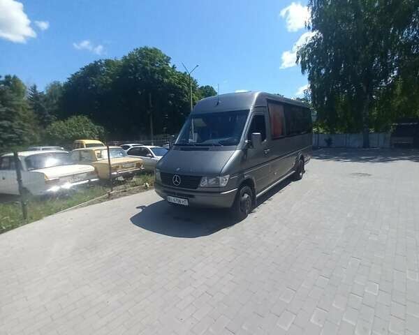 Сірий Мерседес Sprinter, об'ємом двигуна 2.87 л та пробігом 70 тис. км за 11700 $, фото 1 на Automoto.ua