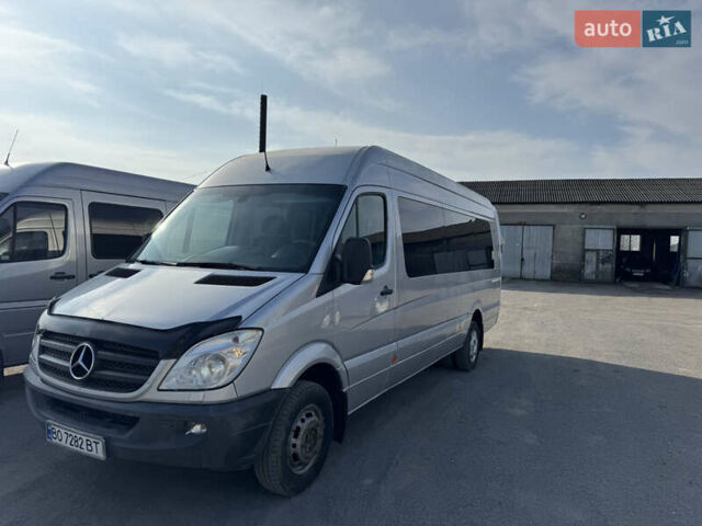 Серый Мерседес Sprinter, объемом двигателя 3 л и пробегом 432 тыс. км за 28500 $, фото 1 на Automoto.ua