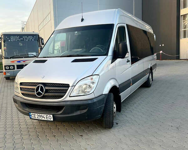 Серый Мерседес Sprinter, объемом двигателя 2.14 л и пробегом 390 тыс. км за 27300 $, фото 1 на Automoto.ua