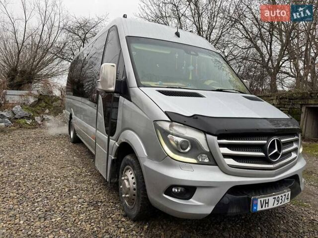 Серый Мерседес Sprinter, объемом двигателя 2.99 л и пробегом 430 тыс. км за 48000 $, фото 1 на Automoto.ua