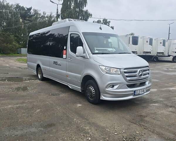 Мерседес Sprinter 2019 в Ровно на Automoto.ua Серый Мерседес Sprinter, объемом двигателя 3 л и пробегом 486 тыс. км за 89000 $, фото 1 на Automoto.ua