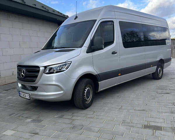 Сірий Мерседес Sprinter, об'ємом двигуна 2.14 л та пробігом 530 тис. км за 31000 $, фото 1 на Automoto.ua