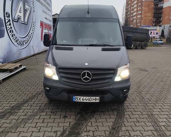 Серый Мерседес Sprinter, объемом двигателя 3 л и пробегом 780 тыс. км за 18000 $, фото 1 на Automoto.ua