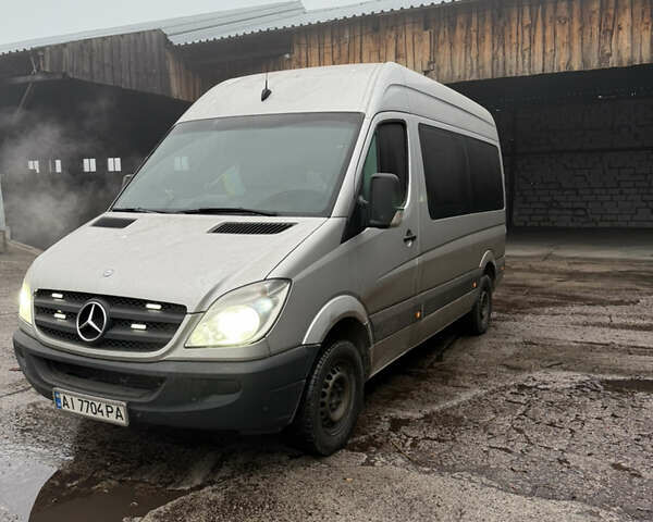 Серый Мерседес Sprinter, объемом двигателя 2.15 л и пробегом 483 тыс. км за 14500 $, фото 1 на Automoto.ua