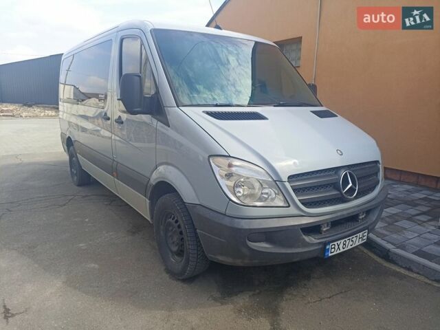 Серый Мерседес Sprinter, объемом двигателя 2.2 л и пробегом 473 тыс. км за 15000 $, фото 1 на Automoto.ua