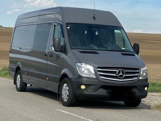 Серый Мерседес Sprinter, объемом двигателя 2.14 л и пробегом 485 тыс. км за 24999 $, фото 1 на Automoto.ua