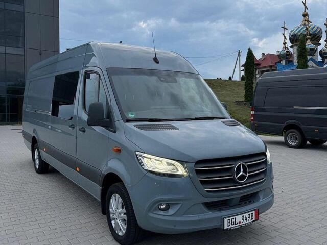 Серый Мерседес Sprinter, объемом двигателя 2.2 л и пробегом 360 тыс. км за 38500 $, фото 1 на Automoto.ua