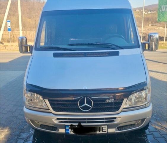 Серый Мерседес Sprinter, объемом двигателя 2.2 л и пробегом 300 тыс. км за 8000 $, фото 1 на Automoto.ua