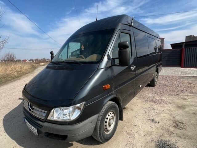 Серый Мерседес Sprinter, объемом двигателя 2.7 л и пробегом 750 тыс. км за 7555 $, фото 1 на Automoto.ua