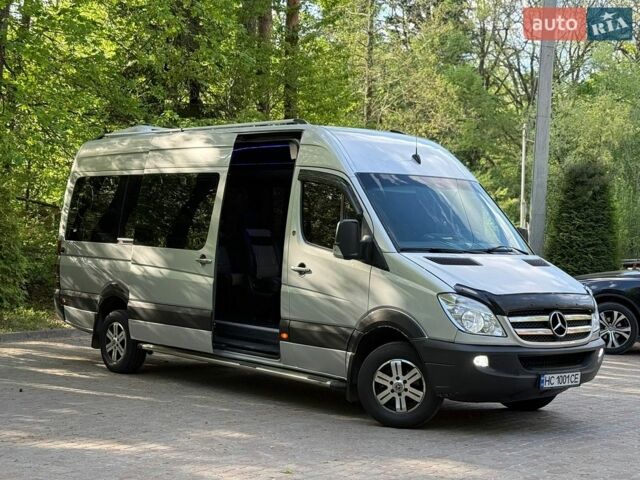 Сірий Мерседес Sprinter, об'ємом двигуна 2.7 л та пробігом 500 тис. км за 14000 $, фото 1 на Automoto.ua