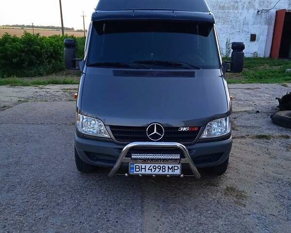 Серый Мерседес Sprinter, объемом двигателя 0 л и пробегом 500 тыс. км за 17100 $, фото 1 на Automoto.ua