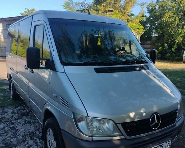 Серый Мерседес Sprinter, объемом двигателя 2.15 л и пробегом 64 тыс. км за 8000 $, фото 1 на Automoto.ua