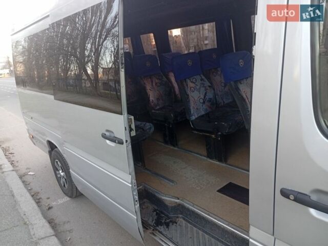 Серый Мерседес Sprinter, объемом двигателя 2.15 л и пробегом 111 тыс. км за 9500 $, фото 1 на Automoto.ua
