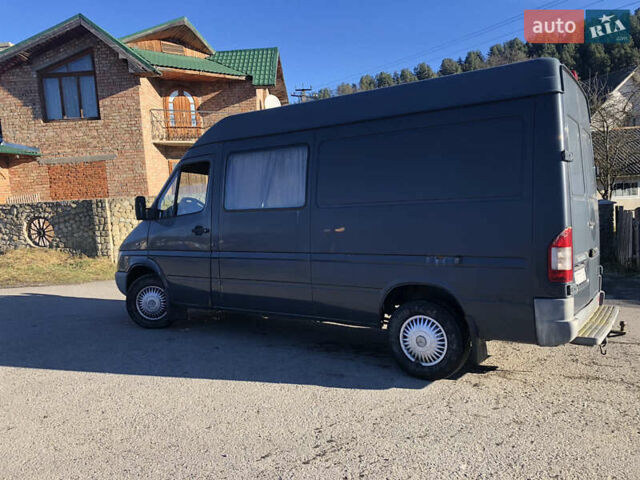 Серый Мерседес Sprinter, объемом двигателя 0 л и пробегом 473 тыс. км за 8000 $, фото 1 на Automoto.ua