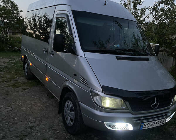 Сірий Мерседес Sprinter, об'ємом двигуна 2.7 л та пробігом 500 тис. км за 8000 $, фото 1 на Automoto.ua