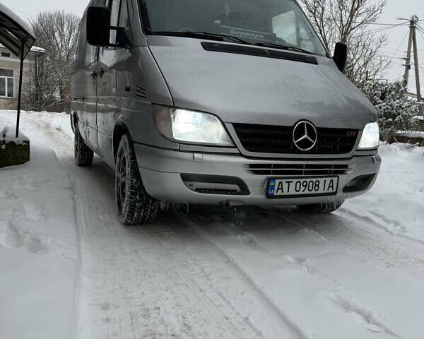 Серый Мерседес Sprinter, объемом двигателя 2.7 л и пробегом 430 тыс. км за 11500 $, фото 1 на Automoto.ua