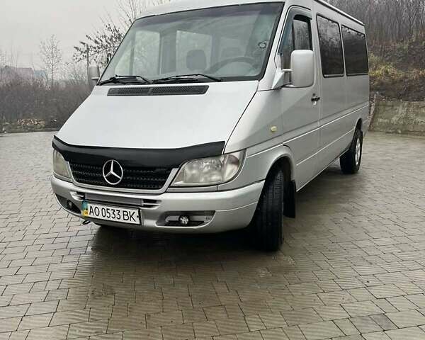 Серый Мерседес Sprinter, объемом двигателя 2.3 л и пробегом 690 тыс. км за 8000 $, фото 1 на Automoto.ua