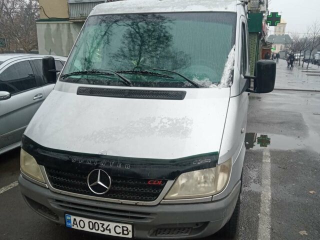 Серый Мерседес Sprinter, объемом двигателя 2.15 л и пробегом 426 тыс. км за 8114 $, фото 1 на Automoto.ua