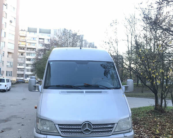 Серый Мерседес Sprinter, объемом двигателя 0 л и пробегом 1000 тыс. км за 12500 $, фото 1 на Automoto.ua