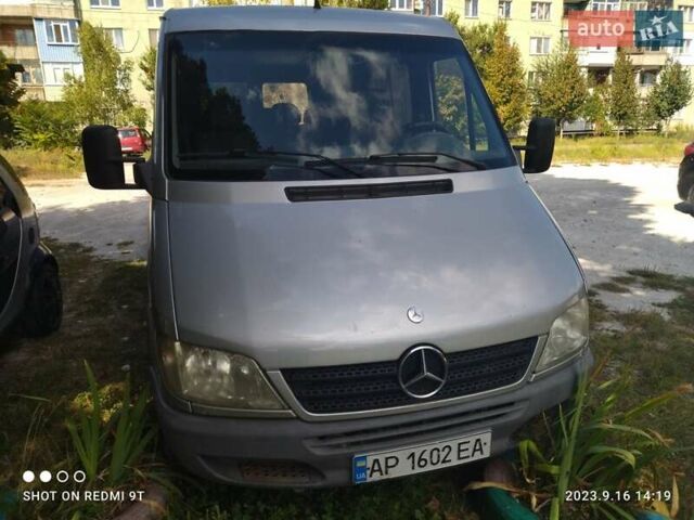 Серый Мерседес Sprinter, объемом двигателя 2.2 л и пробегом 506 тыс. км за 9300 $, фото 1 на Automoto.ua