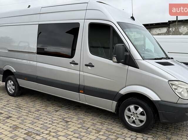 Сірий Мерседес Sprinter, об'ємом двигуна 3 л та пробігом 585 тис. км за 19500 $, фото 1 на Automoto.ua