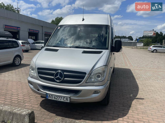 Серый Мерседес Sprinter, объемом двигателя 0 л и пробегом 800 тыс. км за 11000 $, фото 1 на Automoto.ua