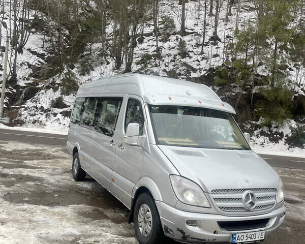 Серый Мерседес Sprinter, объемом двигателя 2.99 л и пробегом 700 тыс. км за 14000 $, фото 1 на Automoto.ua
