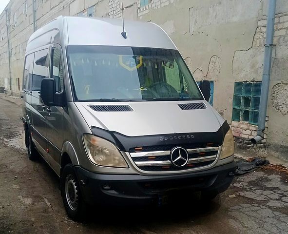 Сірий Мерседес Sprinter, об'ємом двигуна 2.9 л та пробігом 430 тис. км за 15000 $, фото 1 на Automoto.ua