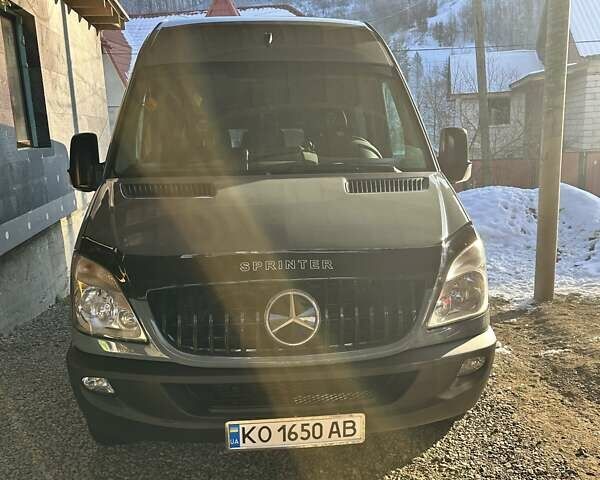 Серый Мерседес Sprinter, объемом двигателя 2.14 л и пробегом 612 тыс. км за 22000 $, фото 1 на Automoto.ua
