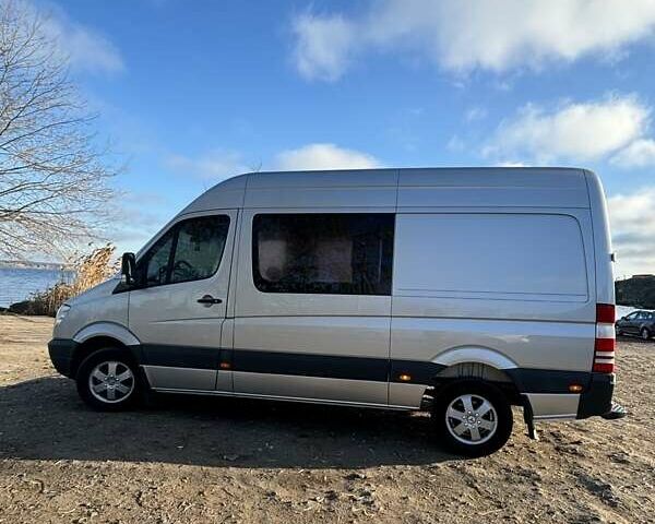 Серый Мерседес Sprinter, объемом двигателя 3 л и пробегом 228 тыс. км за 14500 $, фото 1 на Automoto.ua