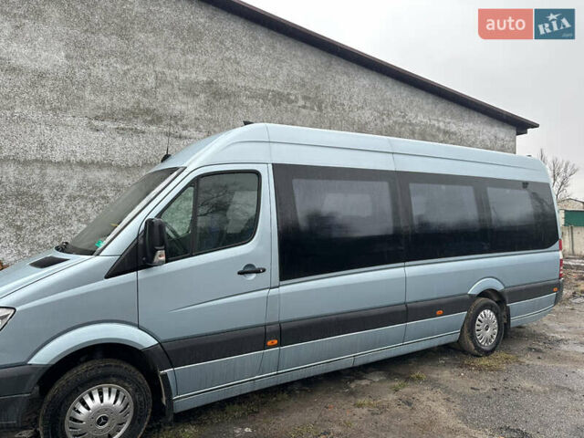 Серый Мерседес Sprinter, объемом двигателя 2.14 л и пробегом 545 тыс. км за 28000 $, фото 1 на Automoto.ua