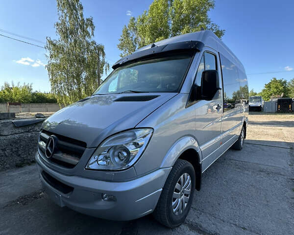 Мерседес Sprinter 2011 в Коломые на Automoto.ua Серый Мерседес Sprinter, объемом двигателя 3 л и пробегом 649 тыс. км за 15700 $, фото 1 на Automoto.ua