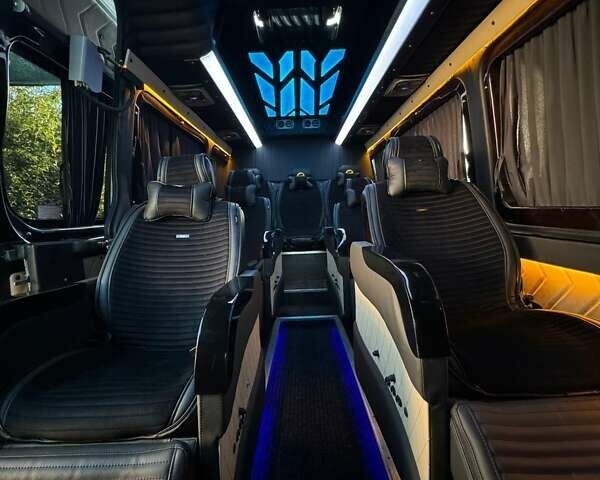 Сірий Мерседес Sprinter, об'ємом двигуна 2.2 л та пробігом 400 тис. км за 24000 $, фото 1 на Automoto.ua