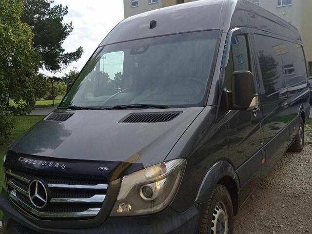 Серый Мерседес Sprinter, объемом двигателя 3 л и пробегом 299 тыс. км за 22000 $, фото 1 на Automoto.ua