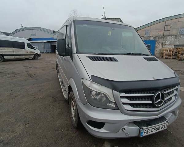 Серый Мерседес Sprinter, объемом двигателя 2.1 л и пробегом 678 тыс. км за 12000 $, фото 1 на Automoto.ua