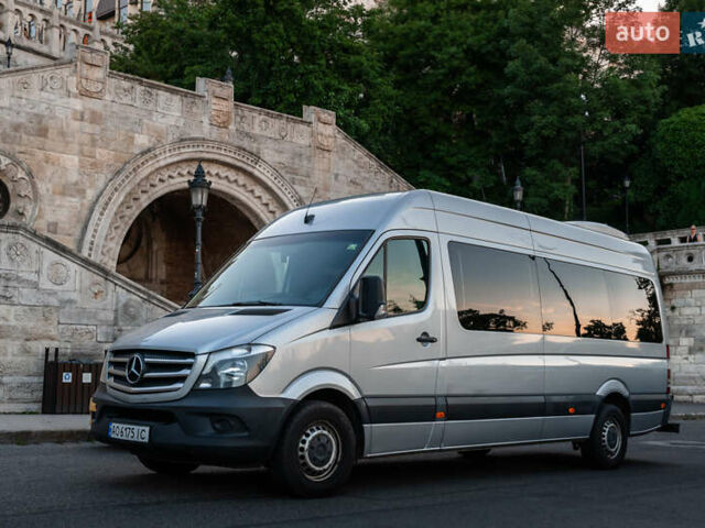 Мерседес Sprinter 2014 у Ужгороді на Automoto.ua Сірий Мерседес Sprinter, об'ємом двигуна 2.14 л та пробігом 645 тис. км за 30000 $, фото 1 на Automoto.ua