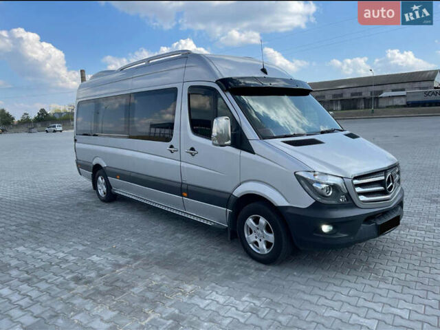Серый Мерседес Sprinter, объемом двигателя 2.9 л и пробегом 577 тыс. км за 45000 $, фото 1 на Automoto.ua