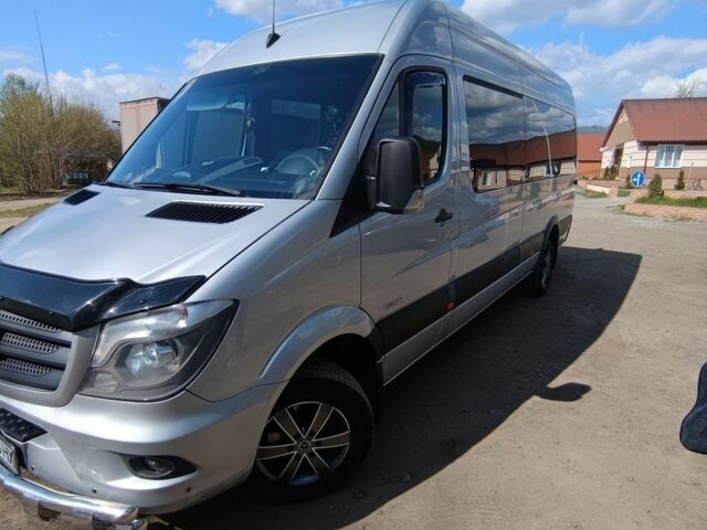 Серый Мерседес Sprinter, объемом двигателя 3 л и пробегом 746 тыс. км за 28000 $, фото 1 на Automoto.ua