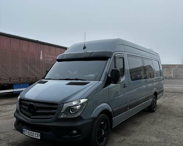 Серый Мерседес Sprinter, объемом двигателя 2.99 л и пробегом 515 тыс. км за 42000 $, фото 1 на Automoto.ua
