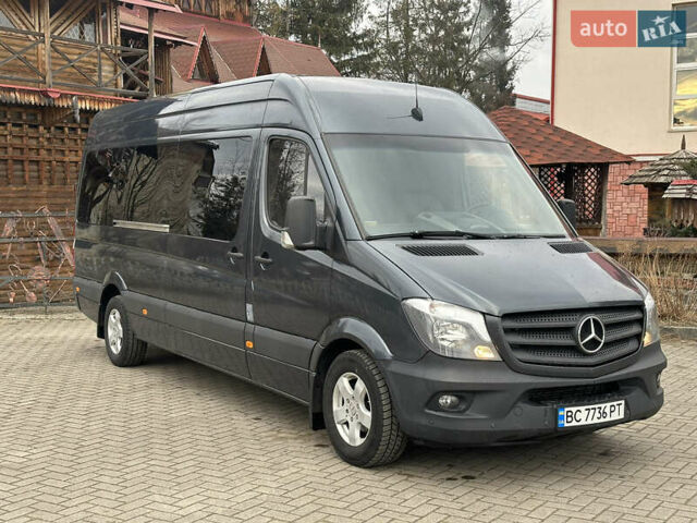 Серый Мерседес Sprinter, объемом двигателя 3 л и пробегом 465 тыс. км за 36946 $, фото 1 на Automoto.ua