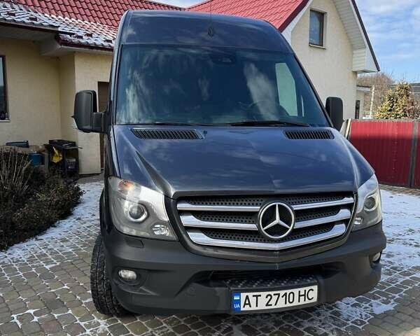 Серый Мерседес Sprinter, объемом двигателя 2.99 л и пробегом 800 тыс. км за 29990 $, фото 1 на Automoto.ua