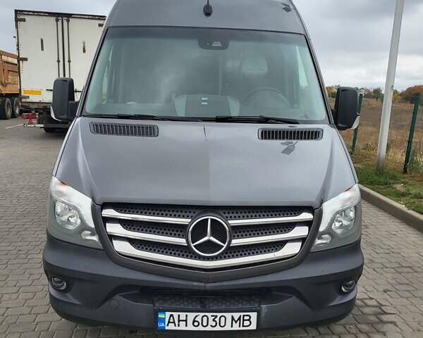 Серый Мерседес Sprinter, объемом двигателя 2.99 л и пробегом 206 тыс. км за 65000 $, фото 1 на Automoto.ua