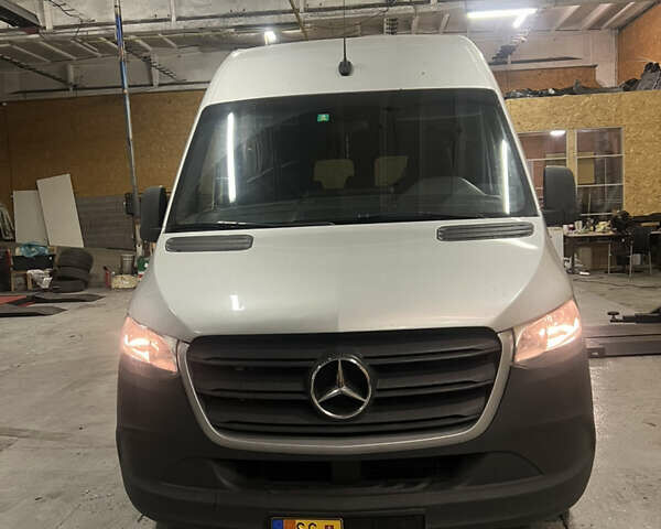 Серый Мерседес Sprinter, объемом двигателя 3 л и пробегом 2 тыс. км за 31923 $, фото 1 на Automoto.ua
