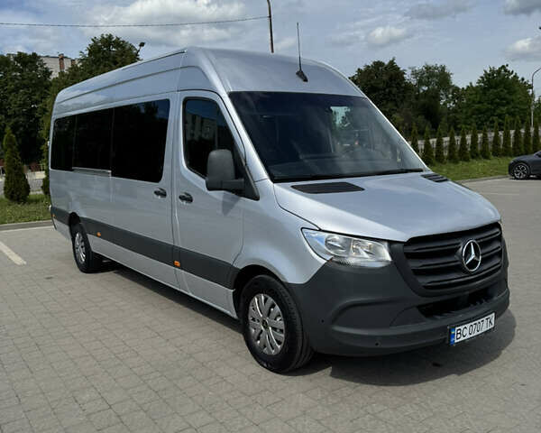 Сірий Мерседес Sprinter, об'ємом двигуна 2.14 л та пробігом 400 тис. км за 31950 $, фото 1 на Automoto.ua